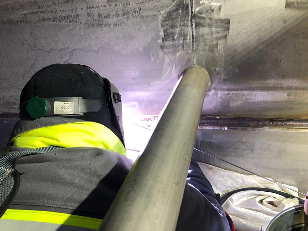 Сварка и сборка флотаторов в количестве 9 шт. на территории АО «Газпромнефть-ОНПЗ»