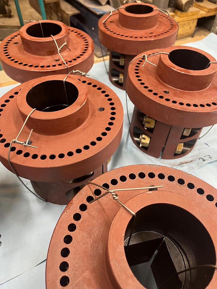 Изготовление и поставка муфт приводных колонок