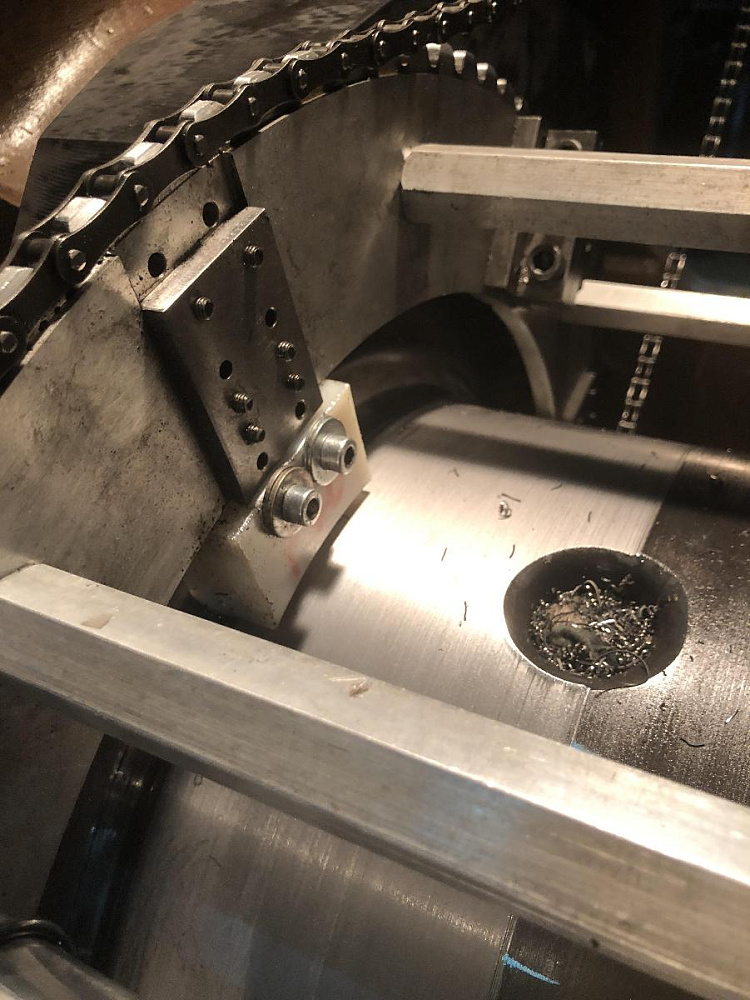 Ремонт коленчатого вала главного судового двигателя Wärtsilä  8L46B т/х "Анатолий Сухов".