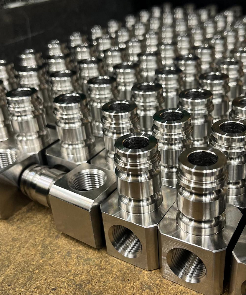 Механическая обработка. Изготовление полумуфт и штуцеров.