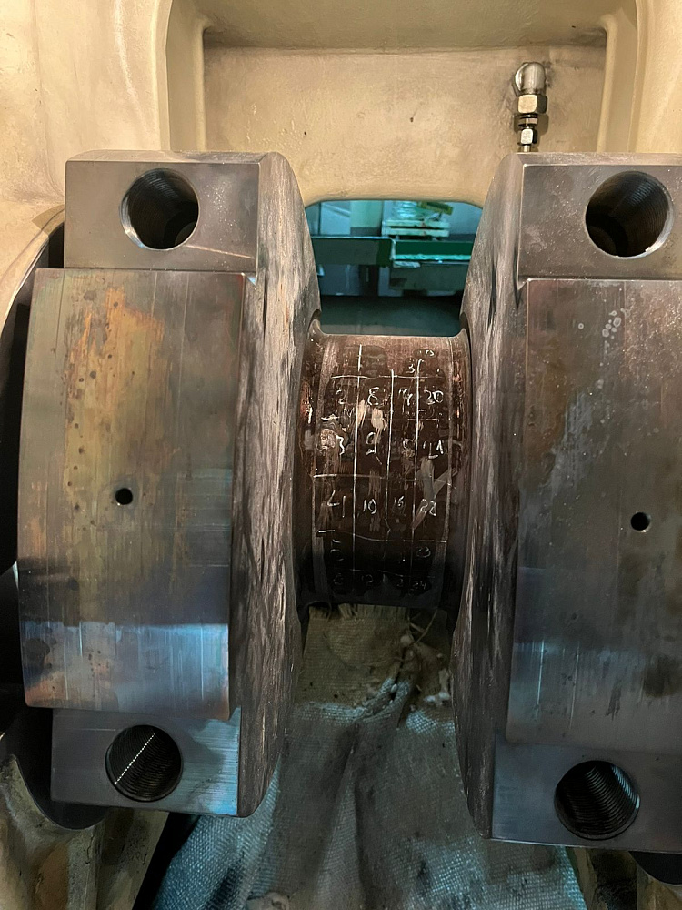 Восстановление шейки коленчатого вала главного двигателя ВДГ BERGEN B32:40L9P-CD на ТБС "Бия"